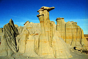 A030,_Theodore_Roosevelt_National_Park,_North_Dakota,_USA,_2001